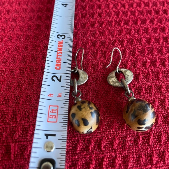 🎄$3 bundled - 3 sets of Earrings - Picture 4 of 10